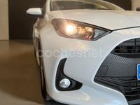 Usado Toyota Yaris 125 CV (91 kW) 2024 Blanco Berlina