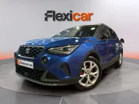 Usado Seat Arona FR 110 CV (80 kW) 2022 Azul SUV