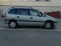 Usado Opel Zafira Elegance 125 HP (91 kW) 2003 Cinzento Monovolume