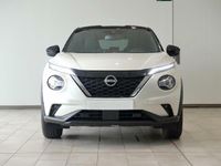 Usado Nissan Juke N-Connecta 143 CV (105 kW) 2022 Lunar white + midnight black metalizado SUV