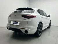 Usado Alfa Romeo Stelvio Estrema 210 CV (154 kW) 2023 Blanco SUV