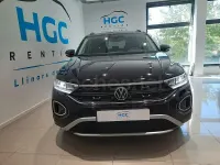 Usado VW T-Roc Life 150 CV (110 kW) 2024 Negro SUV