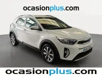 Usado Kia Stonic 101 CV (74 kW) 2025 Blanco SUV