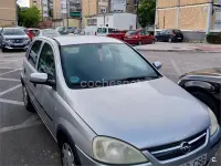 Usado Opel Corsa Enjoy 75 CV (55 kW) 2004 Gris / plata Utilitario