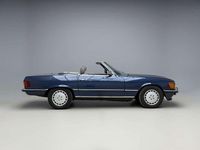 Usado Mercedes SL380 230 CV (169 kW) 1984 Azul Descapotable