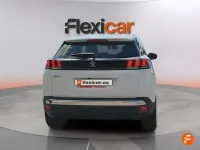 Usado Peugeot 3008 Active 130 CV (95 kW) 2018 Blanco SUV