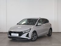Usado Hyundai i20 101 CV (74 kW) 2024 Gris / plata Berlina