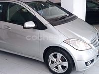 Usado Mercedes A180 Avantgarde 109 CV (80 kW) 2012 Gris / plata Monovolumen