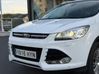 Usado Ford Kuga Titanium 140 CV (102 kW) 2015 Blanco SUV