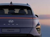 Usado Hyundai Kona 120 HP (88 kW) 2024 Cinzento SUV