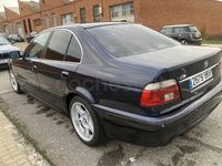 Usado BMW 520 170 CV (125 kW) 2001 Azul Berlina