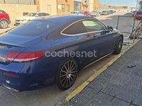 Usado Mercedes C250 AMG line 204 CV (150 kW) 2017 Azul Coupe