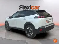 Usado Peugeot 2008 GT 130 CV (95 kW) 2022 Blanco SUV