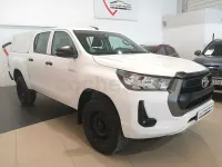Usado Toyota HiLux 150 CV (110 kW) 2021 Blanco Pickup/Camioneta