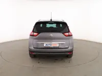 Usado Renault Grand Scénic IV Zen 118 CV (86 kW) 2018 Gris Monovolumen