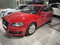 Usado Audi A3 Ambition 105 CV (77 kW) 2011 Rojo Berlina