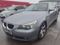 Usado BMW 530 193 CV (141 kW) 2004 Gris / plata Berlina