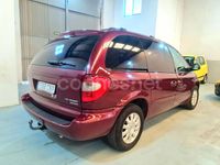 Usado Chrysler Voyager 140 CV (102 kW) 2003 Granate Monovolumen