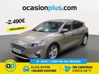 Usado Ford Focus Trend 125 CV (91 kW) 2019 Gris / plata Berlina