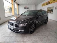 Usado VW Passat Executive 150 HP (110 kW) 2022 Cinzento Carrinha