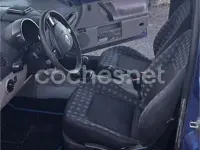Usado VW New Beetle 115 CV (84 kW) 2000 Azul Utilitario