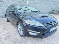 Usado Ford Mondeo Limited 140 CV (102 kW) 2013 Negro Berlina