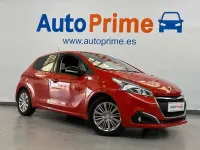 Usado Peugeot 208 Signature Sky 83 CV (61 kW) 2019 Blanco Utilitario