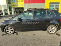 Usado VW Golf Sportsvan Advance 125 CV (91 kW) 2017 Negro Monovolumen