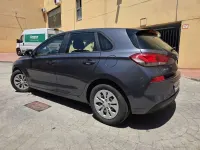 Usado Hyundai i30 120 CV (88 kW) 2017 Gris Utilitario