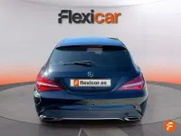 Usado Mercedes CLA220 Shooting Brake 170 CV (125 kW) 2019 Negro Familiar