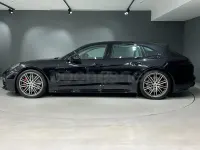 Usado Porsche Panamera Turbo Sport Turismo Sport Turismo 550 CV (404 kW) 2017 Negro Familiar