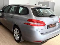 Usado Peugeot 308 SW Active 130 CV (95 kW) 2020 Gris / plata Familiar