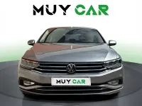 Usado VW Passat Executive 122 CV (89 kW) 2022 Gris / plata Familiar