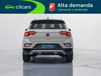 Usado VW T-Roc Life 150 CV (110 kW) 2023 Beige SUV