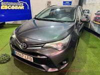 Usado Toyota Avensis Advance 143 CV (105 kW) 2017 Gris / plata Familiar