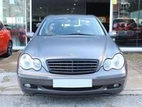 Usado Mercedes C220 Classic 150 CV (110 kW) 2003 Gris Berlina