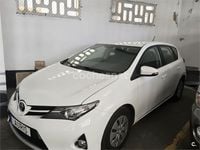 Używany Toyota Auris Live 90 KM (66 kW) 2013 Biały Sedan/Limuzyna