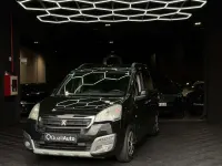 Usado Peugeot TePee Style 99 CV (72 kW) 2015 Gris Van