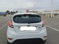 Usado Ford Fiesta Trend 75 CV (55 kW) 2015 Blanco Utilitario