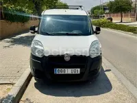 Usado Fiat Doblò 90 CV (66 kW) 2011 Blanco Monovolumen