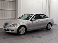 Usado Mercedes C200 136 CV (100 kW) 2010 Gris Berlina