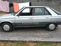 Begagnad Renault R11 72 HK (52 kW) 1984 Grå Halvkombi