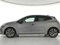 Käytetty Renault Clio V Techno 145 HP (106 kW) 2025 Harmaa Sedan
