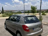 Usado Skoda Fabia 70 CV (51 kW) 2007 Beige Berlina
