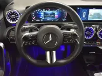 Usado Mercedes A180 AMG line 136 CV (100 kW) 2024 Negro Berlina