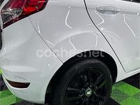 Usado Ford Fiesta Trend 75 CV (55 kW) 2016 Blanco Utilitario