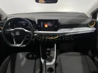 Usado Seat Arona Style 115 CV (84 kW) 2025 Blanco SUV