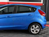 Usado Ford Fiesta Ambiente 68 CV (50 kW) 2009 Azul Berlina