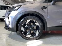 Usado Renault Captur Techno 100 CV (73 kW) 2025 Gris SUV
