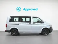 Usado VW Caravelle 110 CV (80 kW) 2021 Gris / plata Van